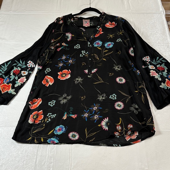 Johnny Was Silk Black Blouse with Colorful Embroidery - Picture 6 of 15